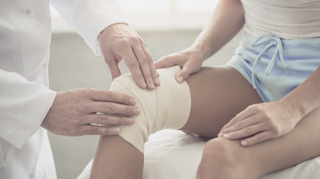 Who is the best knee surgeon in Melbourne